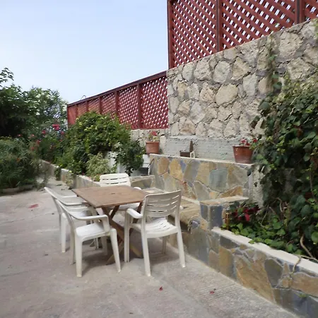 Maria'S Apartments *