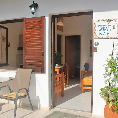 Maria'S Apartments Kalivai